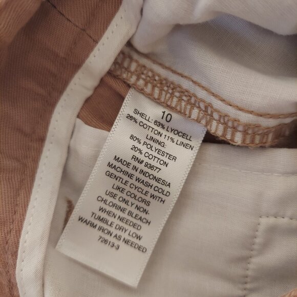 NWT a.n.a. Khaki Tan Pleated Chino Trousers Relaxed Fit Size 10 - Picture 7 of 7